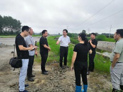 防汛一线党旗红 危难关头显担当