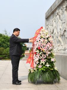 从总书记打卡过的“红色地标”，读懂东方奇迹的“密码”