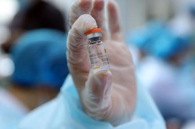 关于新冠疫苗的八大谣言