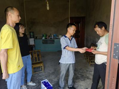 解新兵家属之难 安新兵服役之心——五里铺镇帮扶新兵困难家属