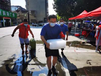 送的是冰，暖的是心！