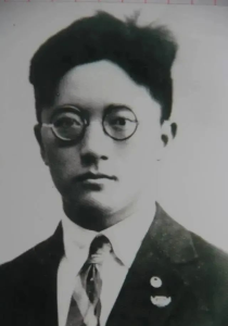 【党史故事】施滉：“清华最有光荣的儿子”