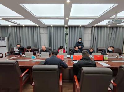 沙洋县政府党组理论学习中心组集中学习会召开
