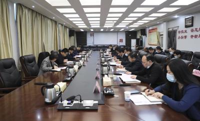 陈威在县委2022年度党建工作领导小组第一次会议上强调  坚持“两个确立”做到“两个维护”  以高质量党建引领保障高质量发展