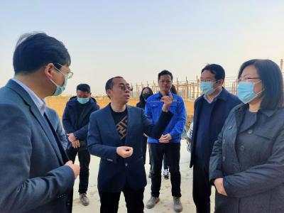 赵少莲调研重大项目建设和重点企业发展情况时强调抢抓机遇 求实创新 加快发展