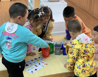 滨江新区幼儿园开展爱国卫生月活动