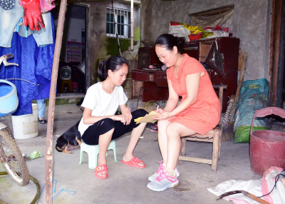 沙洋县高阳小学：浓浓关爱到家 殷殷真情暖心