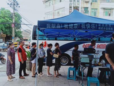 毛李镇卫生院组织开展无偿献血活动