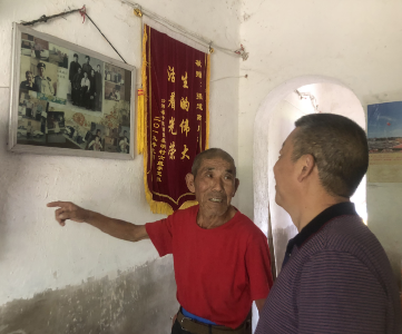县人大常委会“八一”建军节走访慰问退役军人
