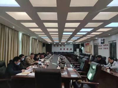 陈威主持召开沙洋县委常委班子2022年度民主生活会集中研讨会