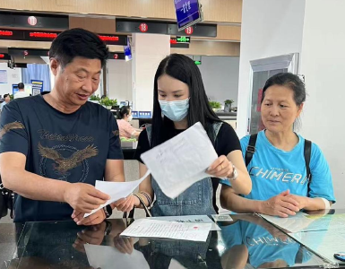 县城投集团：聚焦民生服务 解决群众办证难