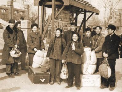 【党史故事】核工业老照片|我的父亲孙树孚，带人支起戈壁上第一顶帐篷 