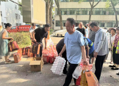 曾集镇政协委员助力“送清凉”，爱心善举润民心