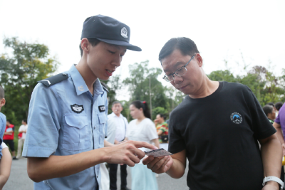 沙洋公安普法宣传有“戏”又有“料”  