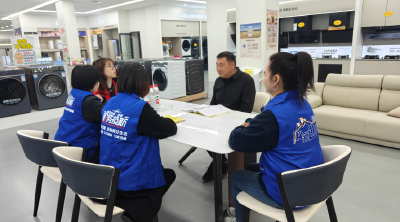 王信群：拐杖撑起创业路 初心铸就好口碑