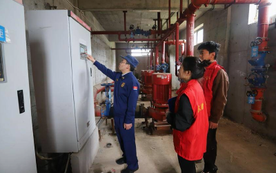 沙洋镇：消防安全进市场 守护“菜篮”暖民心