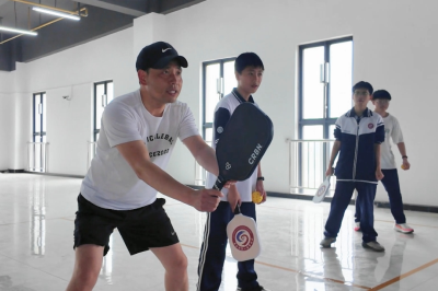 校园公益行 乐享匹克球运动