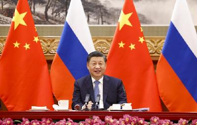 习近平同俄罗斯总统普京通电话
