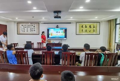 渔洋关镇大房坪社区开展童伴之家主题活动