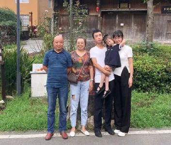 渔洋关镇：夫妻并肩齐抗疫 舍弃小家筑大爱