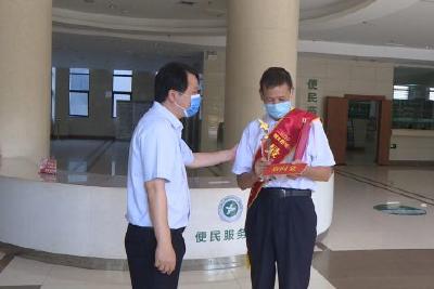 县领导走访慰问全省“荆楚楷模·最美退役军人”
