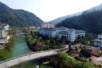 县高级中学：立德树人 五育并举 谱写民族团结教育新篇章