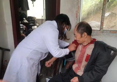 牛庄乡：关心关爱困难群众，用心用情温暖民心