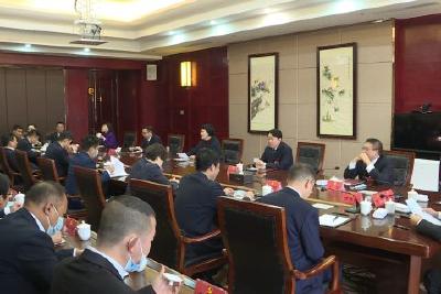 县第十五次党代会召开主席团第六次会议