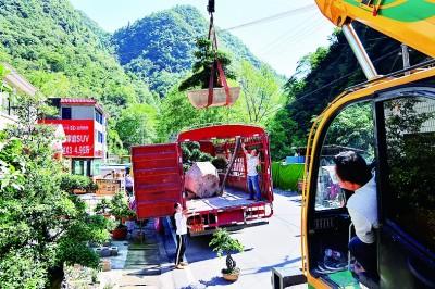 以路为“桥” 富民强村 ——湖北省长阳土家族自治县道路建设影像纪实