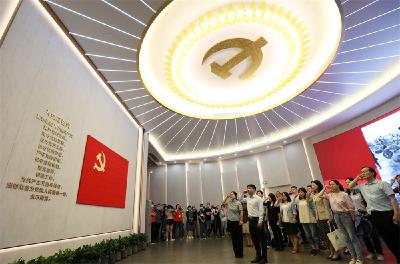 2021年以习近平同志为核心的党中央推进作风建设纪实