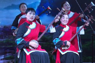 县老年大学举办“庆元旦南曲传承”汇报演出
