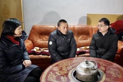 送新春祝福！谢胜利来我县走访慰问困难党员