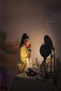 ​年轻观众为戏曲直播打赏，补上“欠传统艺术的一张票”