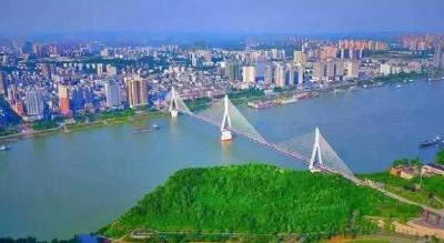 市委理论学习中心组（扩大）举行集体学习