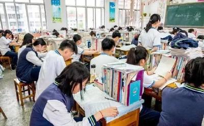教育部再次提醒：考生应14天前抵达高考注册地