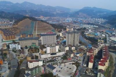 坚持“三个突出” 实现“三个提升” 筑牢健康屏障