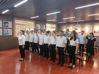 支部联动庆“七一” 主题党日别样红 