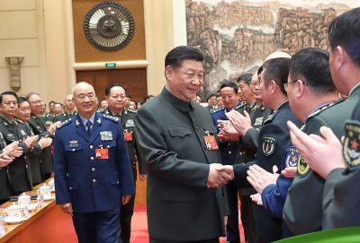 强军征途丨习近平与退役军人的温暖瞬间
