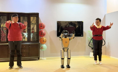 湖北武汉：从“汉芯”到“中国芯” 创新策源让“造星人”有光可循