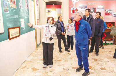 武汉女孩在冬奥会讲中国体育故事