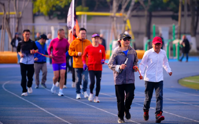 一根绳，牵起潜江“最暖CP”