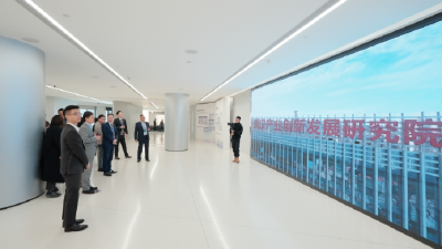 跑汉马赏樱花，谈合作谋项目 新生代企业家加速跑进武汉春天