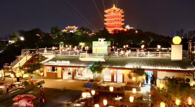 凭栏把盏观胜景、一眼名楼入画来，“天台经济”点亮文旅新图景