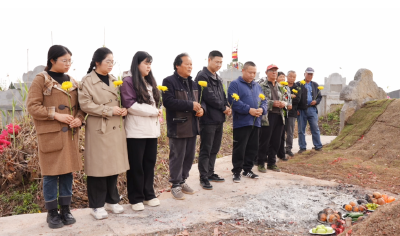 “吴书记那熟悉的喇叭声，再也听不到了”