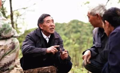 历史会把那些闪耀的政绩镌刻在峡江大地