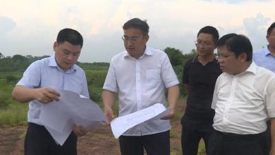 余友斌来我县调研督导长江禁捕、产业扶贫工作
