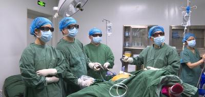 医生“戴墨镜”上台？县人民医院成功上演首例“3D手术大片”