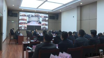 胡凯在疫情防控指挥部指挥长会议上指出：外防输入 内堵漏洞 推动常态化疫情防控落地落实