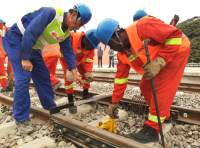 国际观察：携手共进，构建新时代中非命运共同体
