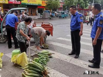 扮靓城乡 百日攻坚 | 我县扎实有力开展城镇管理“百日攻坚”行动（七十一）